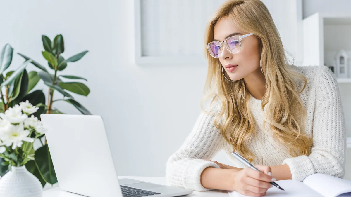 Coduri .htaccess pentru redirectare: ghid complet pentru administratori web